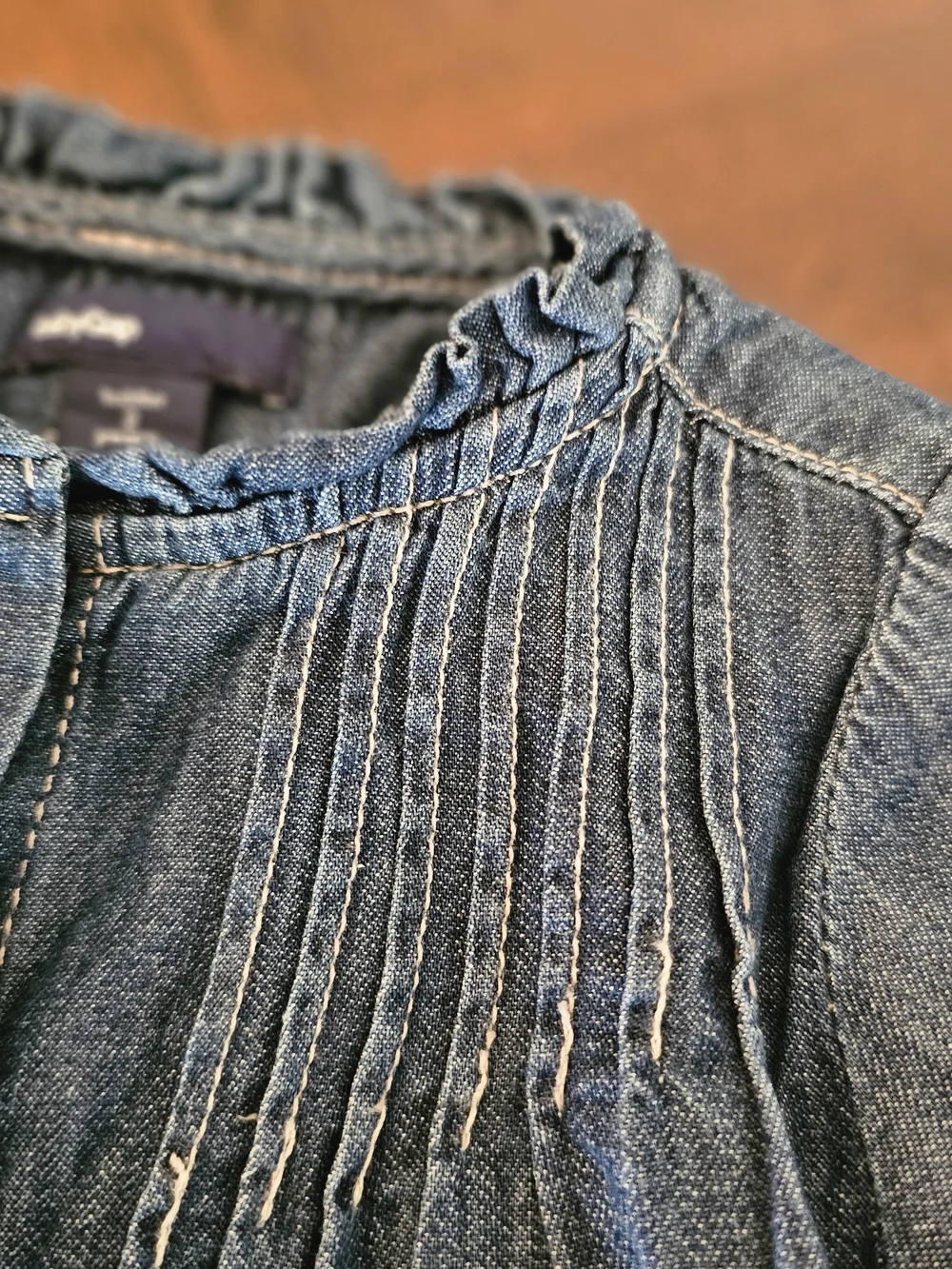 babyGap Toddler Girls Pintuck Denim Ruffle Shirt Blouse 2T